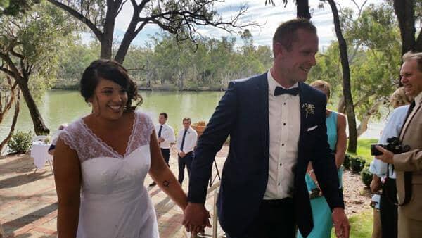 5704566_20_Jess-and-Josh-walking.jpg