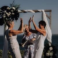 Julie Morris photo 5