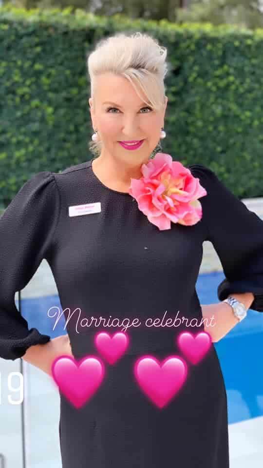 Gillian Barlow photo 4